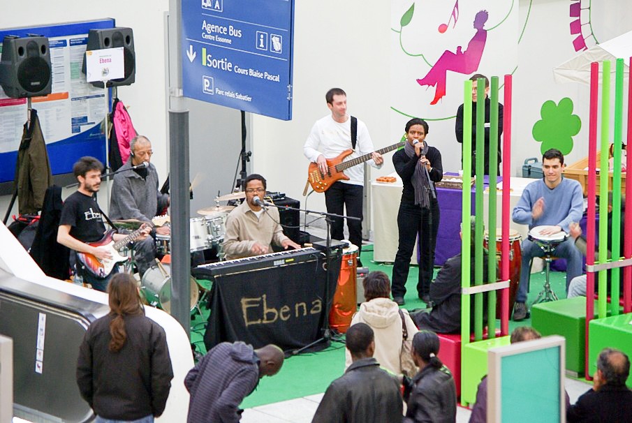 Evry Daily Photo - Concert Ebena Inauguration Gare Evry Centre 196.jpg